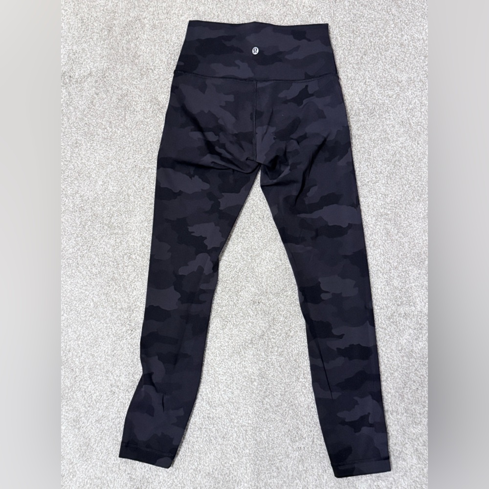 Lululemon Black Camo Leggings - Original Wunder Unders